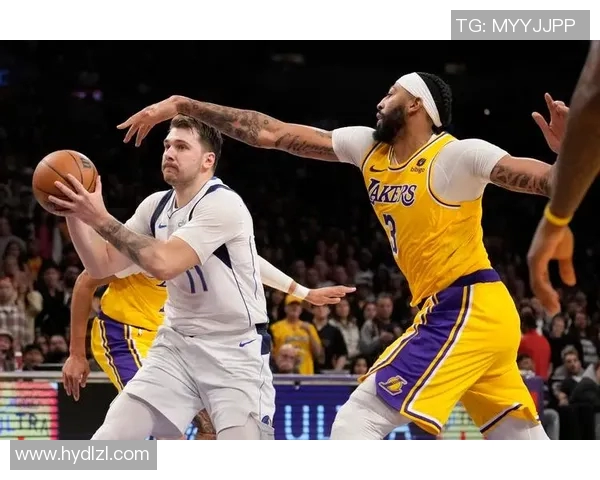 05赛季湖人对小牛的经典对决回顾与精彩瞬间分析